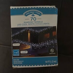 Holiday Time 70 random twinkle LED cool white icicle lights